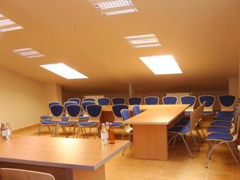 Hotel Dom Sportowca B?onie - Mosir