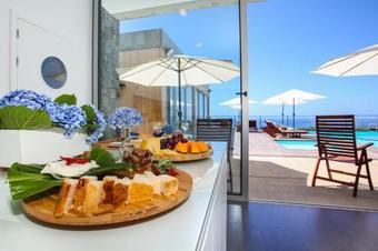 Aparthotel Mosteiros Place