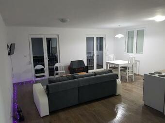 Lodge Vikend Ku?a Dom Za Du?u