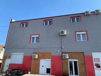 Apartments Vila Brzi & Beka