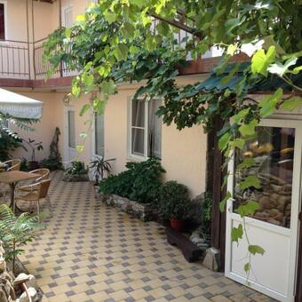 Hostal Guest House Na Chernigovskoy