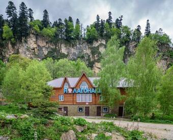 Hotel Turbaza Lago-naki