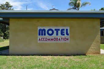 Brolga Hotel Motel - Coleambally