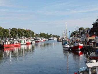 Charming Apartment In Stabelow With Garden