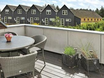 Two-bedroom Holiday Home In Henne 2