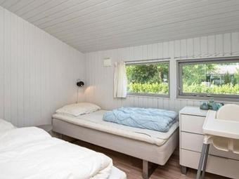 Three-bedroom Holiday Home In �rsted 1
