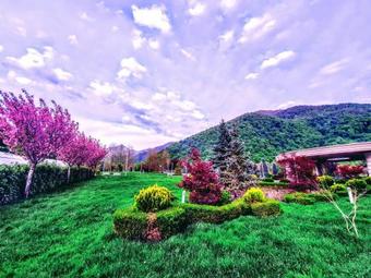 Qafqaz Riverside Hotel