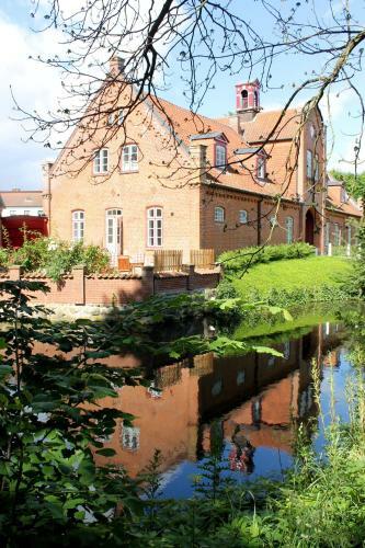 Apartamento Romantische Torhausferienwohnung Mit Top-einrichtung Auf Dem Idyllischen "gut Petersdorf"- Wlan Vorhanden - [#59255]