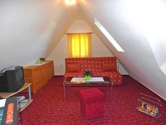 Apartamento Ferienwohnung Im Dachgeschoss _ He