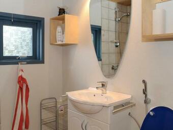 Three-bedroom Holiday Home In Esbjerg V 2