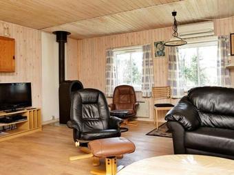 Four-bedroom Holiday Home In N�rre Nebel 10