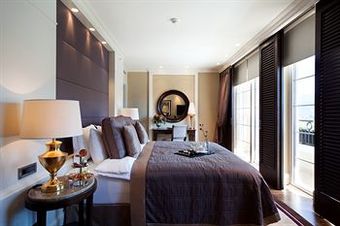 Angel's Peninsula Hotel