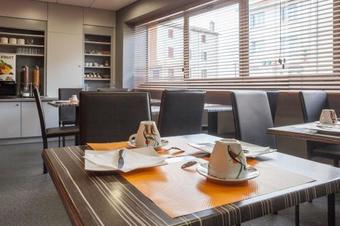 Hotel Logis H�tel Les Voyageurs