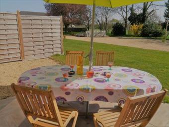 Modern Holiday Home In Montreuil-sur-maine With Pool