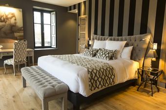 Hostal Domaine De Rymska