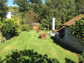 Hostal Chambres D'h�tes L'or�e Des Vignes