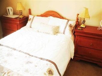 Hostal Mcmahon Guesthouse