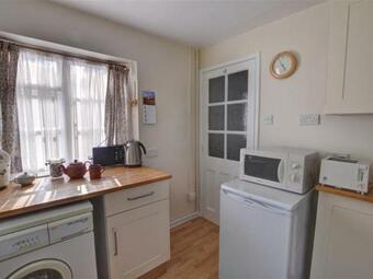 Authentic Holiday Home In Denston With Garden