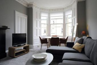 2 Bedroom Bruntsfield Apartment Sleeps 4