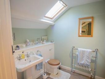 Bed & Breakfast Errington House