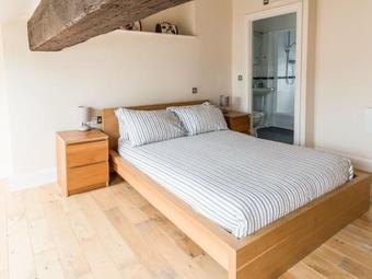 Middleholm, Haverfordwest