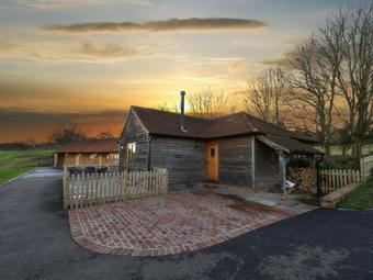 Cozy Holiday Home In Stone Oxney With Garden