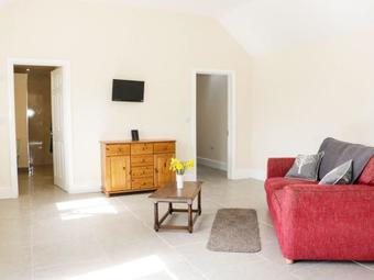 Middle Cottage, Shrewsbury