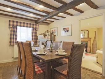 Holiday Home Starlings