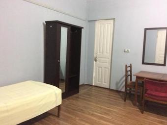 Hostal Natia Guest House