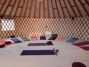 Hotel Abeliona Retreat