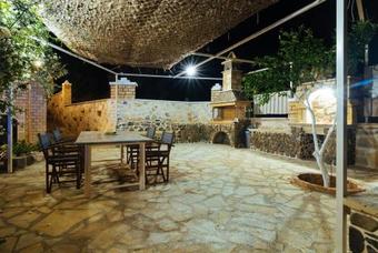 Aristidis Villa-anesis Family