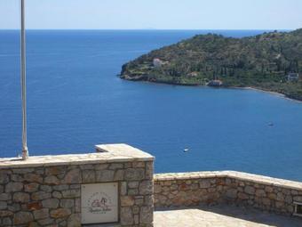 Apelon Tiritas Villas