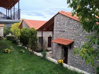 Oreini Nafpaktia Houses