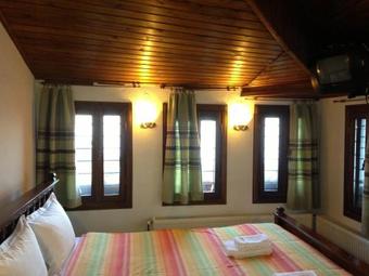 Hostal Guesthouse Eleni