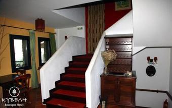 Hostal Kyveli