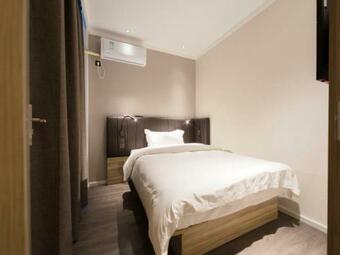 Hanting Premium Hotel Yancheng Dafeng Vehicle Administration Office