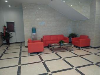 Thank Inn Plus Hotel Henan Luoyan Yanshi Luosheng Building