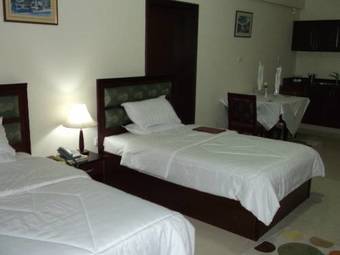Al Thuriah Hotel Apartment