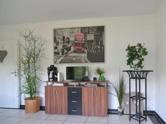 Modern Apartment In Reiste Near Forest