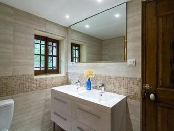 Vintage Mansion In Bollene With Private Pool