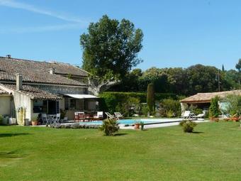 Partie De Mas Proven�al De Charme, Avec Une Grande Piscine, Situ�e En Campagne Proche D'eygali�res, Au Coeur 4 Personnes, Ls1-117 Ben Vengu