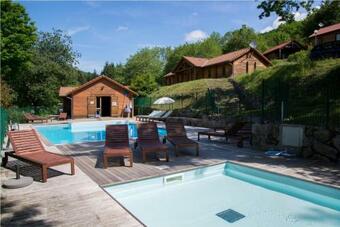 Villages De G�tes Des Ch�taigniers Du Lac