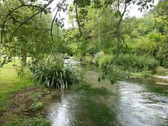 Peaceful Holiday Home In Sentelie North France With Garden