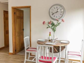 Old Hall Barns, Church Stretton