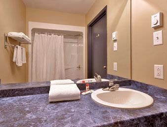 Hotel Super 8 Montreal