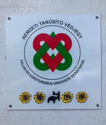 Apartamento Tulip�nos Vend�gh�z