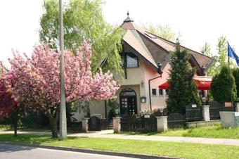 Bed & Breakfast Kocsis Panzi� �s �tterem
