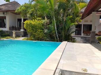 Hostal Double One Villas Amed II