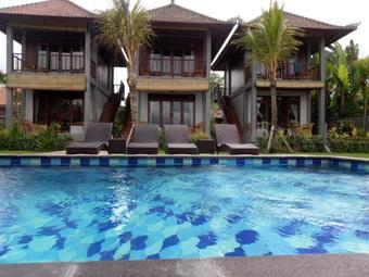 Hostal Khalisha Villa