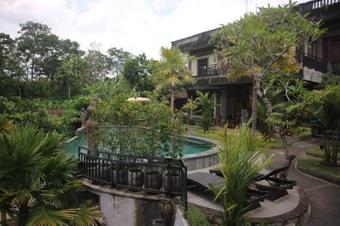 Hostal Lumbung Jaya Guest House